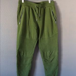 Army green slim fit and relaxed joggers